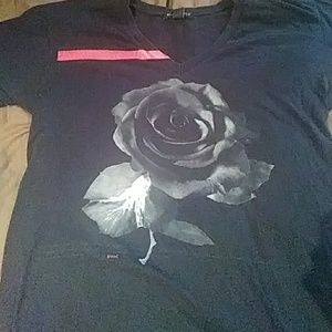 RARE Black Scale V neck